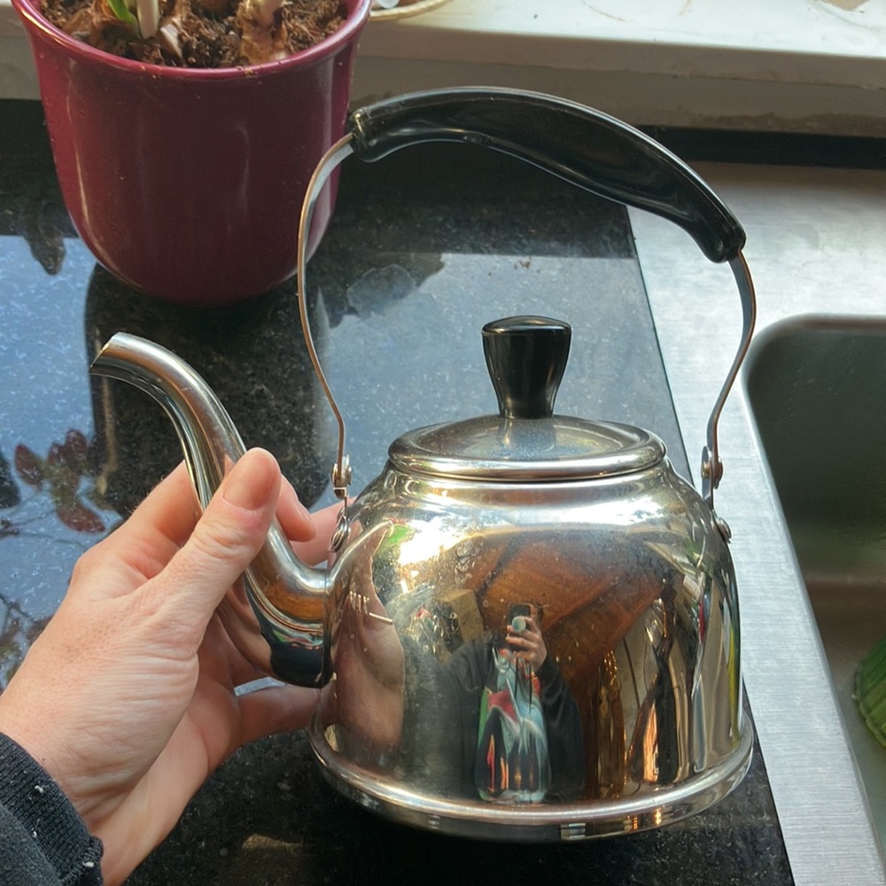 kettle - Picture 3 of 3